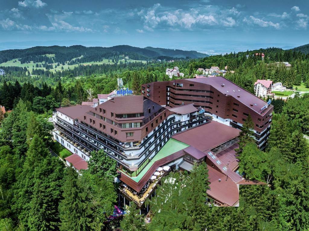 Apartament Alpin Resort Etaj 7 โปยานาบราซอฟ ภายนอก รูปภาพ